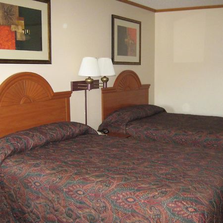 America'S Best Inn And Suites Emporia Ngoại thất bức ảnh