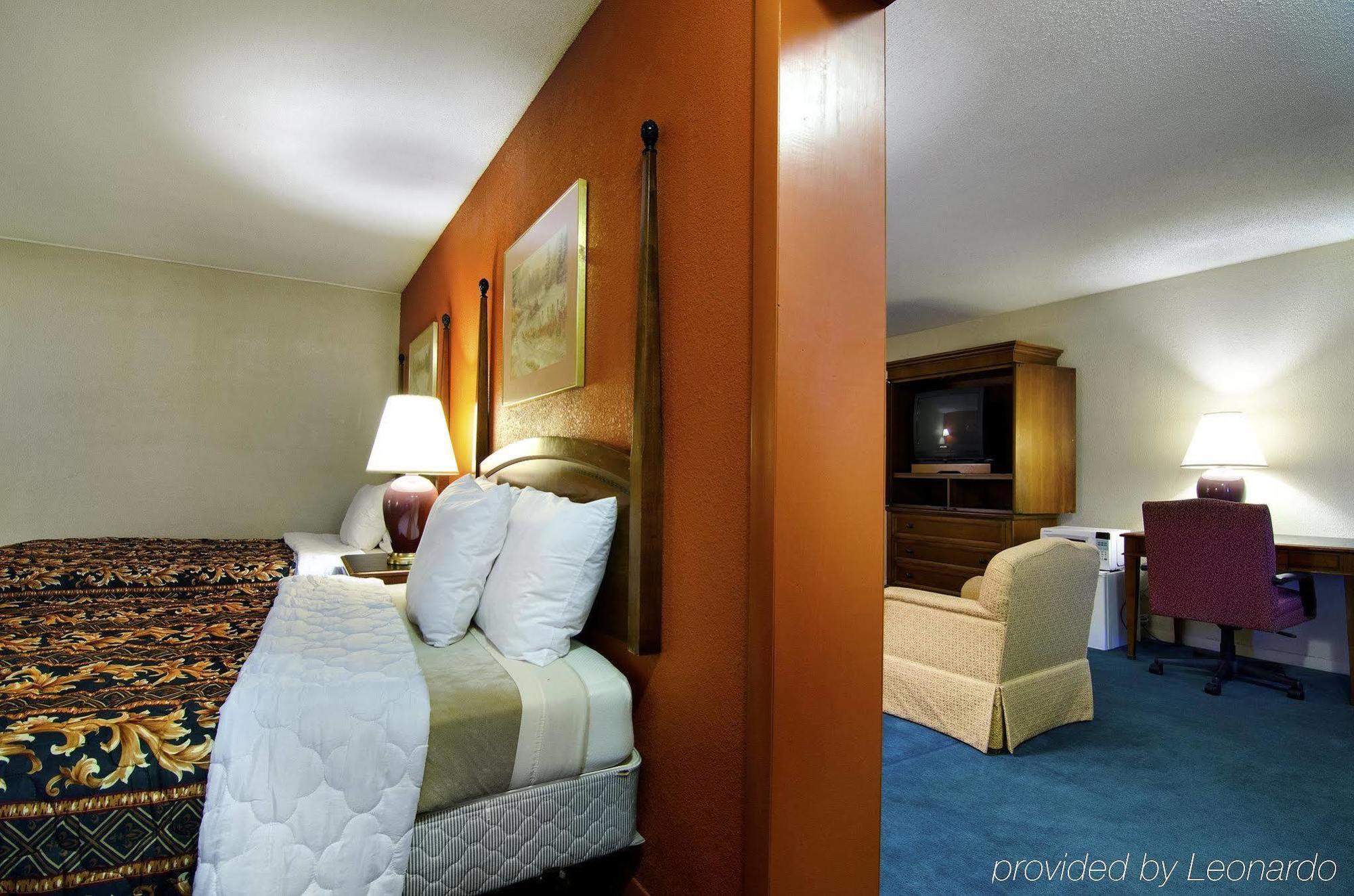 America'S Best Inn And Suites Emporia Ngoại thất bức ảnh