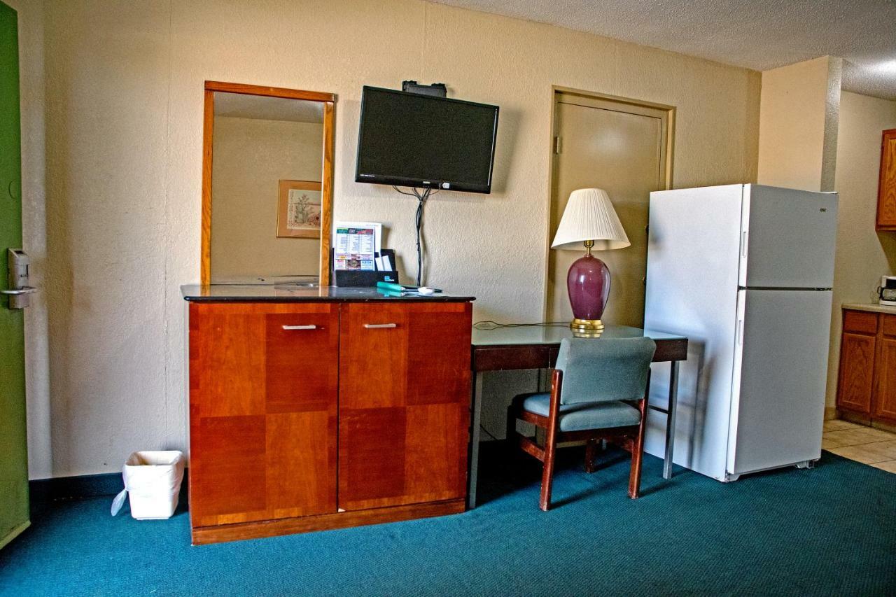 America'S Best Inn And Suites Emporia Ngoại thất bức ảnh